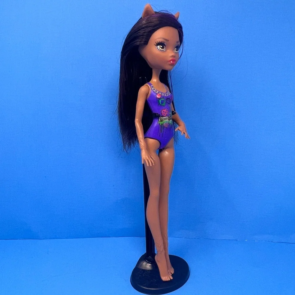 Monster High Clawdeen Wolf‎ Swim Class Werewolf Doll 2017 Purple Swimsuit